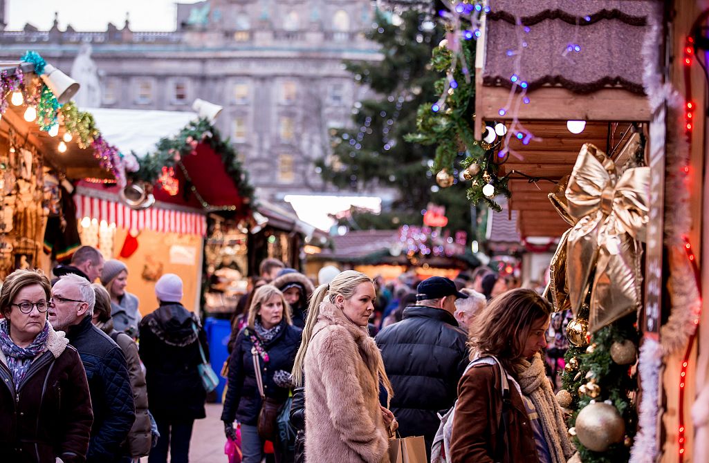 Belfast Christmas Market celebrates the year of food and drink 2016 with its 12th year in the grounds of City Hall.